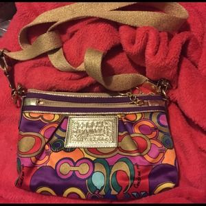 Coach poppy crossbody NO TRADES.