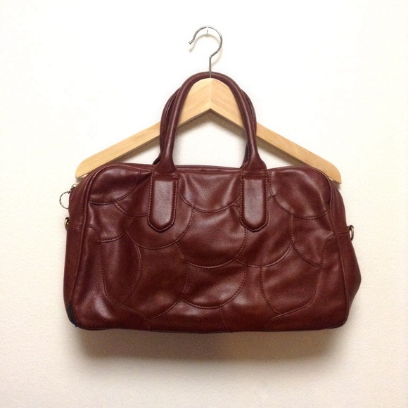 Brown leather bag with petal detail