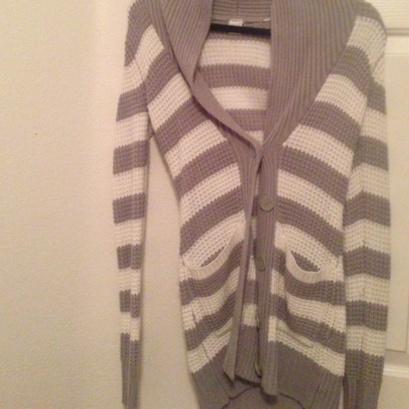 Gray and white really warm button up long sleeve ! - Picture 1 of 2