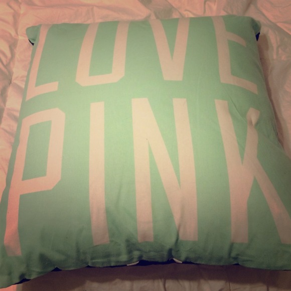 🚫SOLD🚫Pillow.