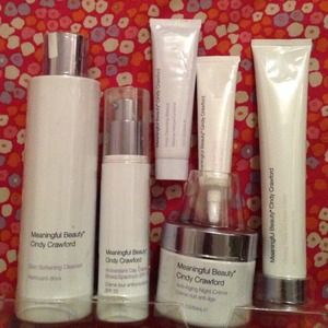 Meaningful Beauty Cindy Crawford face product
