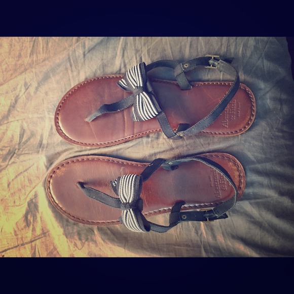 A&F BowTie Sandals