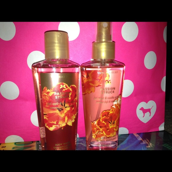 VS Passion Struck Body spray and Body wash