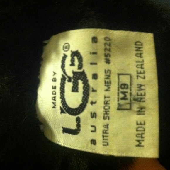 uggs - Picture 2 of 4