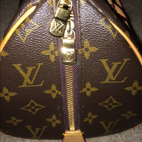 Purse - Picture 2 of 4