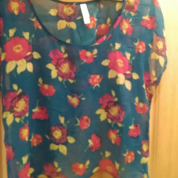 Flowy flower shirt