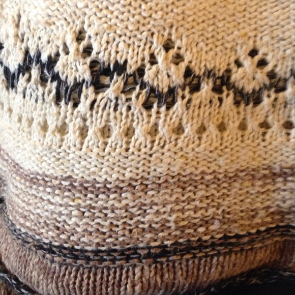 FP embroidered hooded knit sweater - Picture 4 of 4