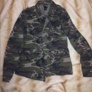 Camo print fashion jacket