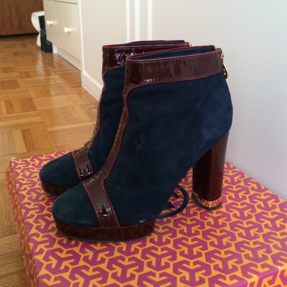 Tory Burch Shoes - TORY BURCH Ankle high heeled boots