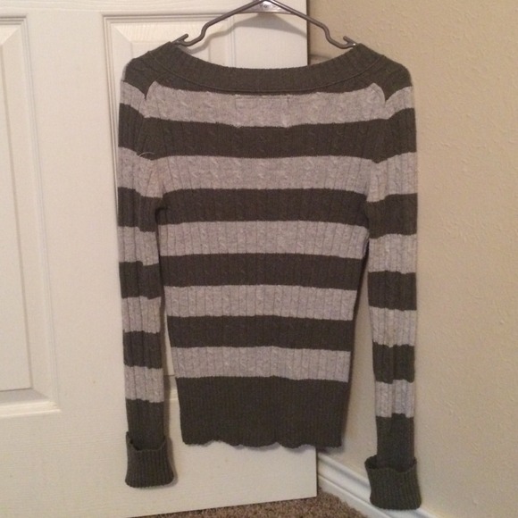 American Eagle Striped Sweater - Picture 2 of 4