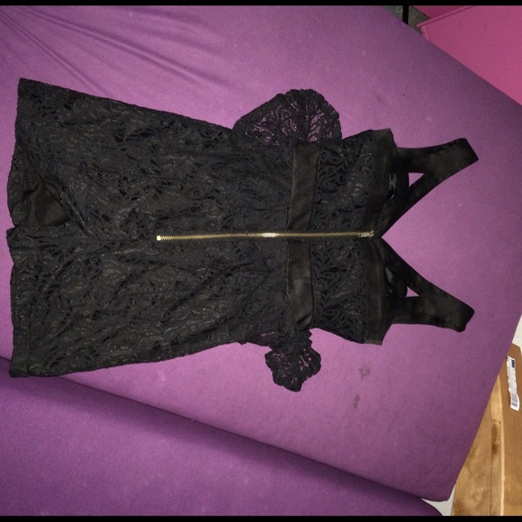 Dress - Picture 2 of 2