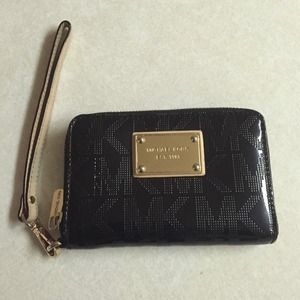 Michael Kors IPhone wallet