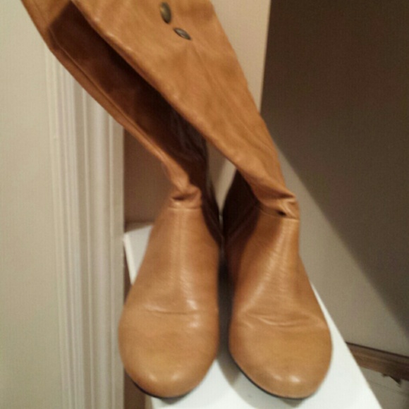 Camel Boots