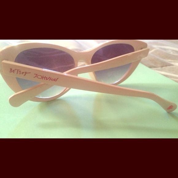 Betsy Johnson glasses