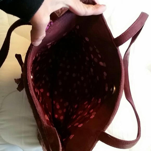 ☆REDUCED Vera Bradley tote NWT...deep purple hues - Picture 3 of 4