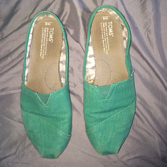 Green TOMS