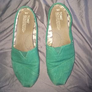 Green TOMS