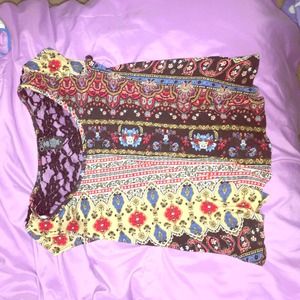 Deb pattern crop top