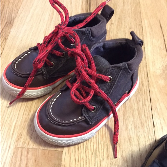 Shoes. - Picture 4 of 4