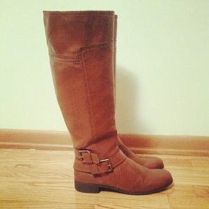 **Flash Sale**Nine West Boots