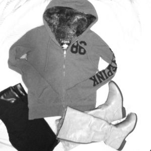 ⬇️⬇VS Hoodie💝