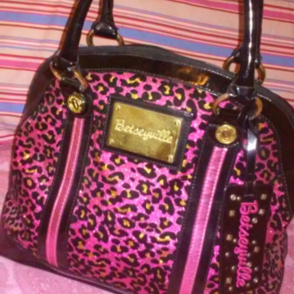 💰👉REDUCED $28.00👜Betseyville Handbag