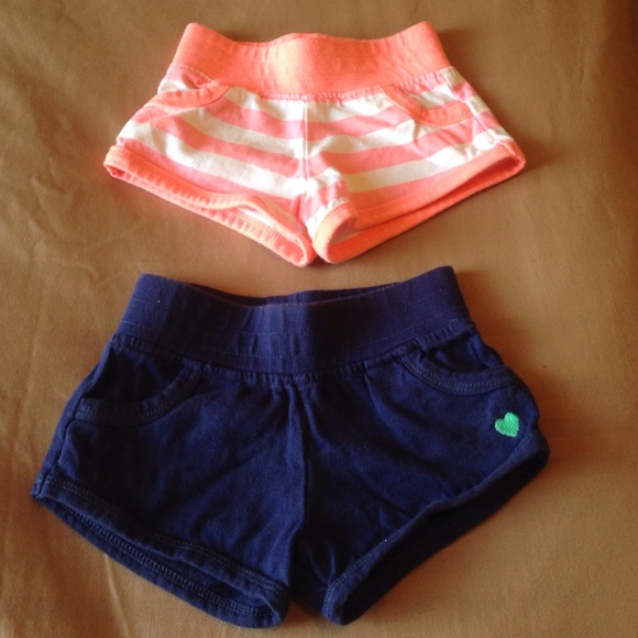 Carter's infants shorts