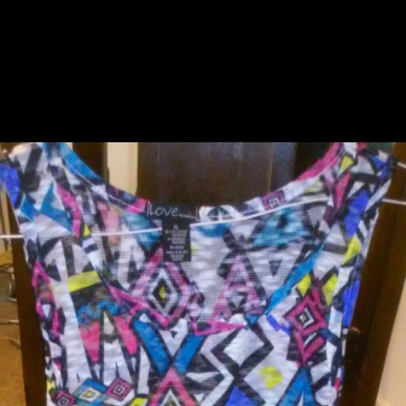 Top - Picture 3 of 4