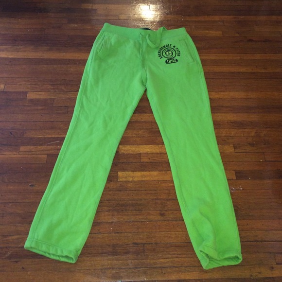 Abercrombie & Fitch bottom sweats ✊💯