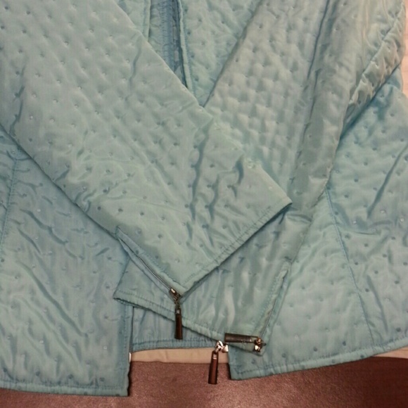 Jacket - Picture 3 of 4