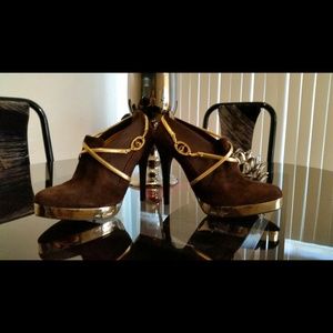 Baby Phat brown suede and gold ankle boots!