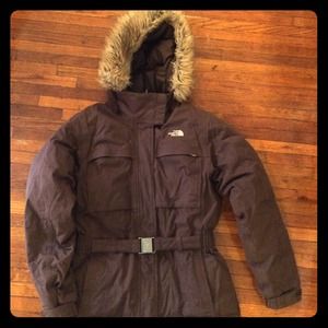 Brown north face jacket in women's . HOLD ✋🚫❌