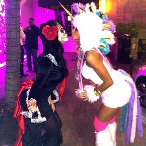 J valentine unicorn costume (medium)