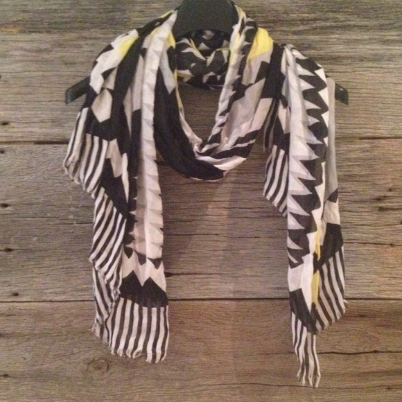 Express Scarf! Black, Grey, & Yellow Print!