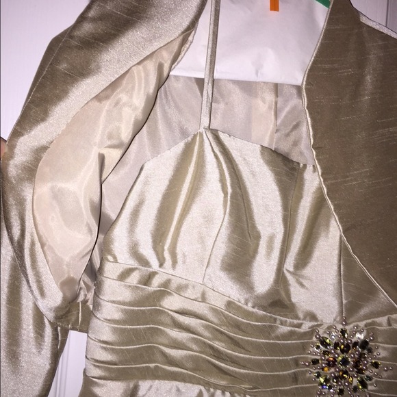 Jessica Howard Formal dress - Picture 2 of 3