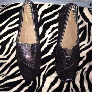 ✨✨ Glittery Toms ✨✨