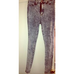 Acid wash high waisted jeans