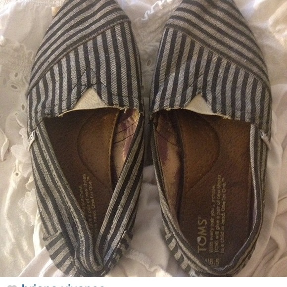 Toms