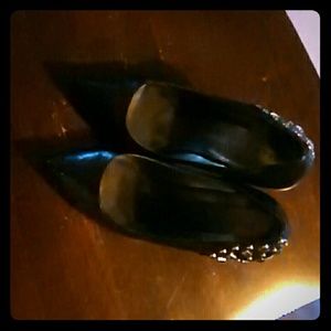 Marc Fisher size 8 studded accent heels