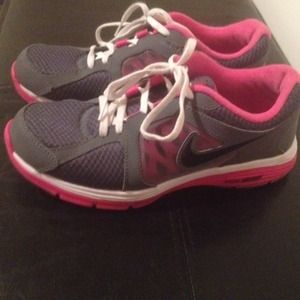 ❌SOLD❌Nike Dual Fusion Running Shoes