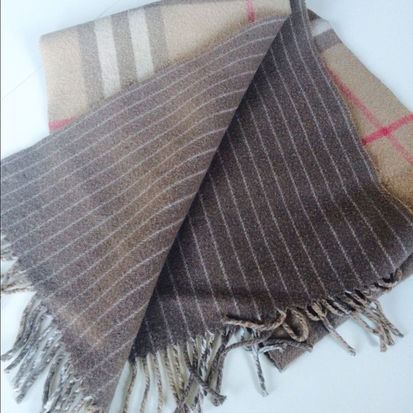 Burberry scarf❤️SOLD❤️