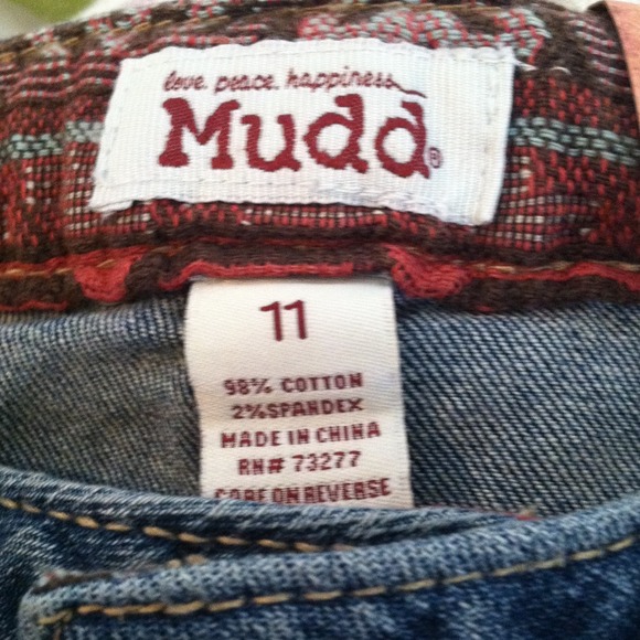 Mudd Ripped Jean Shorts - Picture 3 of 4