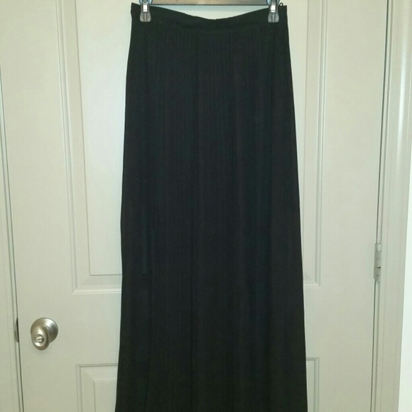 Black maxi skirt