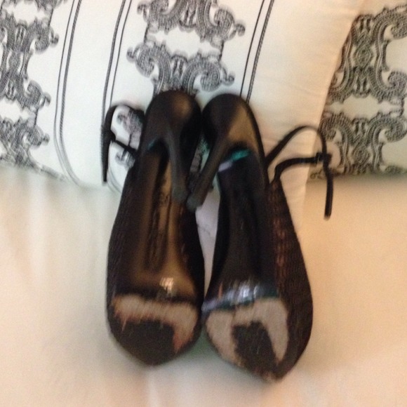 Report signature heel - Picture 2 of 4