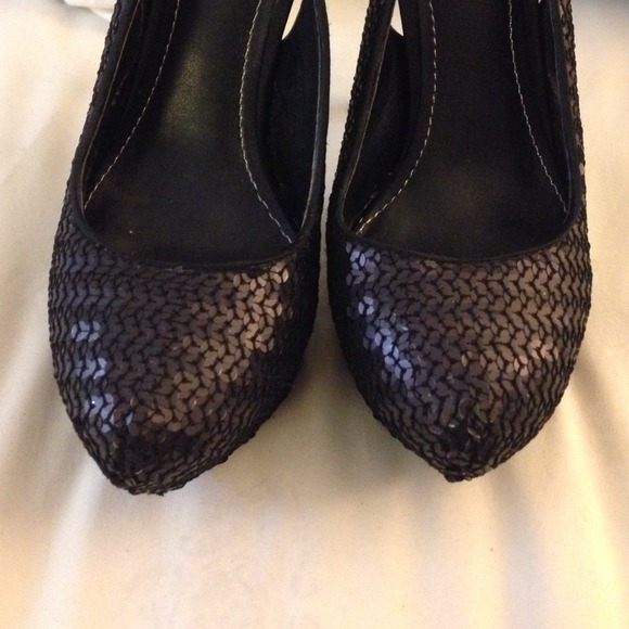 Report signature heel - Picture 4 of 4