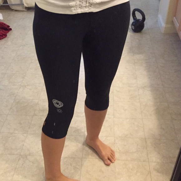 Lucy workout Capri pants