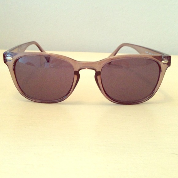 Lucky brand sunglasses