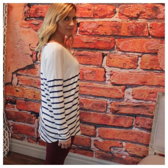 Navy striped circle hem top - Picture 2 of 2
