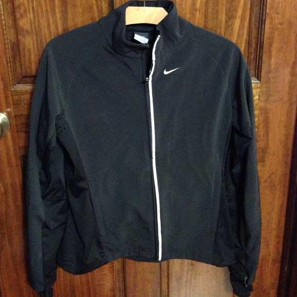 nike fitted running jacket nike fitted running jacket
