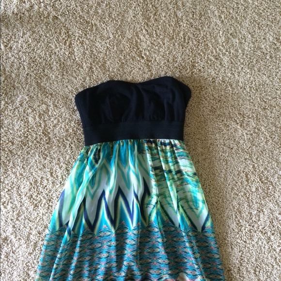 Long colorful Strapless dress. Size XS-S
